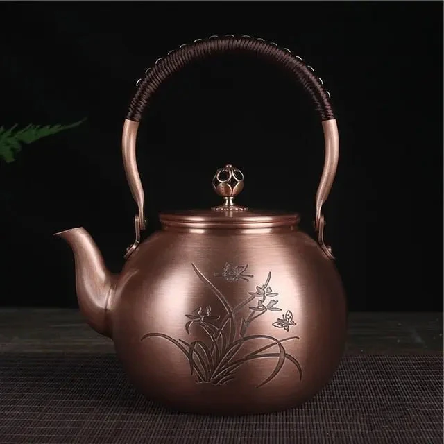 Théière Chinoise en Cuivre Motif Papillons 1.5L