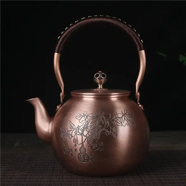 Théière Chinoise en Cuivre Motif Feuilles 1.5L