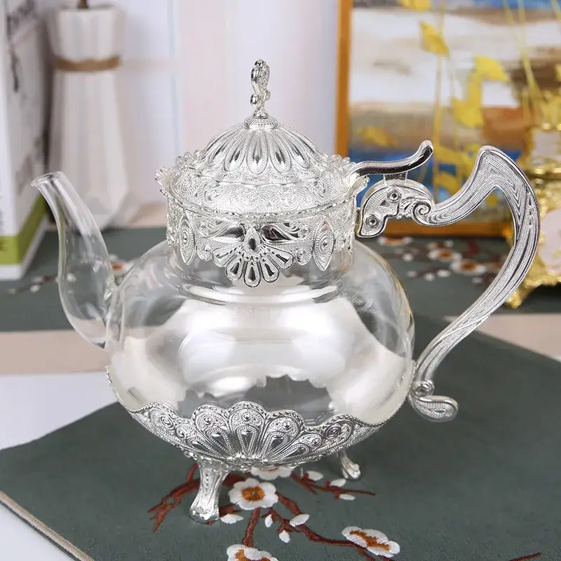 Théière en verre marocaine