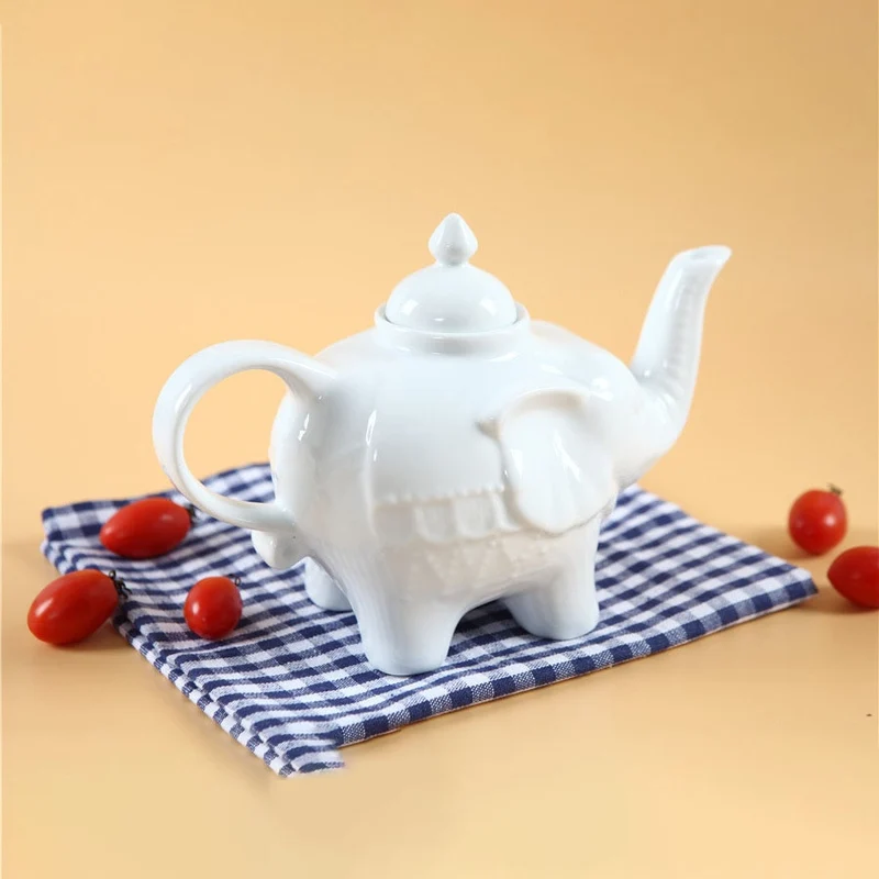 Théière en Porcelaine Éléphant Blanc 650ml