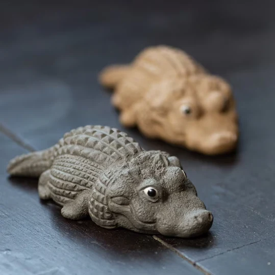 Mascotte de Thé Chien en Argile