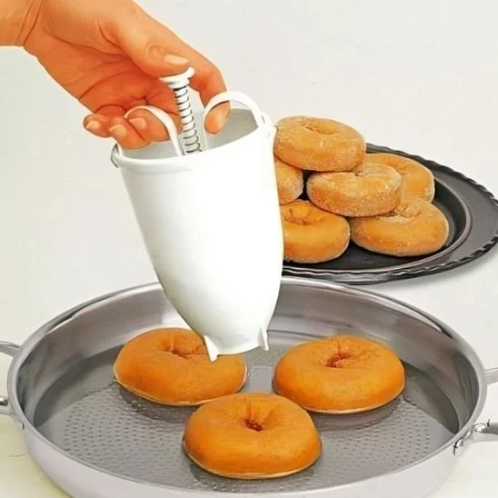 ENTONNOIR À PISTON POUR DONUTS