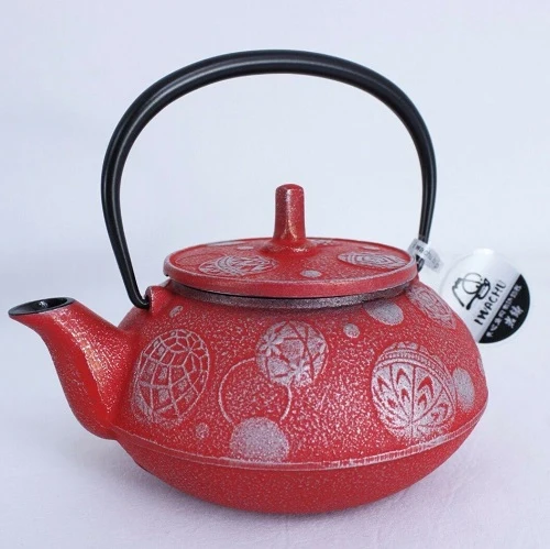THÉIÈRE EN FONTE JAPONAISEIWACHU ROUGE