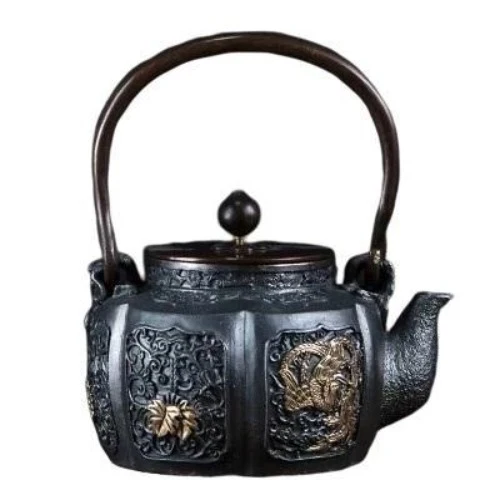 THÉIÈRE EN FONTE ANCIENNE (PAS CHER)