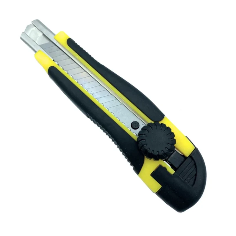Cutter professionnel, lame de 18 mm incluse, poignée en caoutchouc